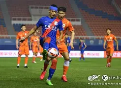 摩托车赛夜战:嵩山银狐队逆转关中猎隼队,主帅临场妙招外援联手发威  摩托车赛夜战:嵩山银狐队逆转关中猎隼队,主帅临场妙招外援联手发威
