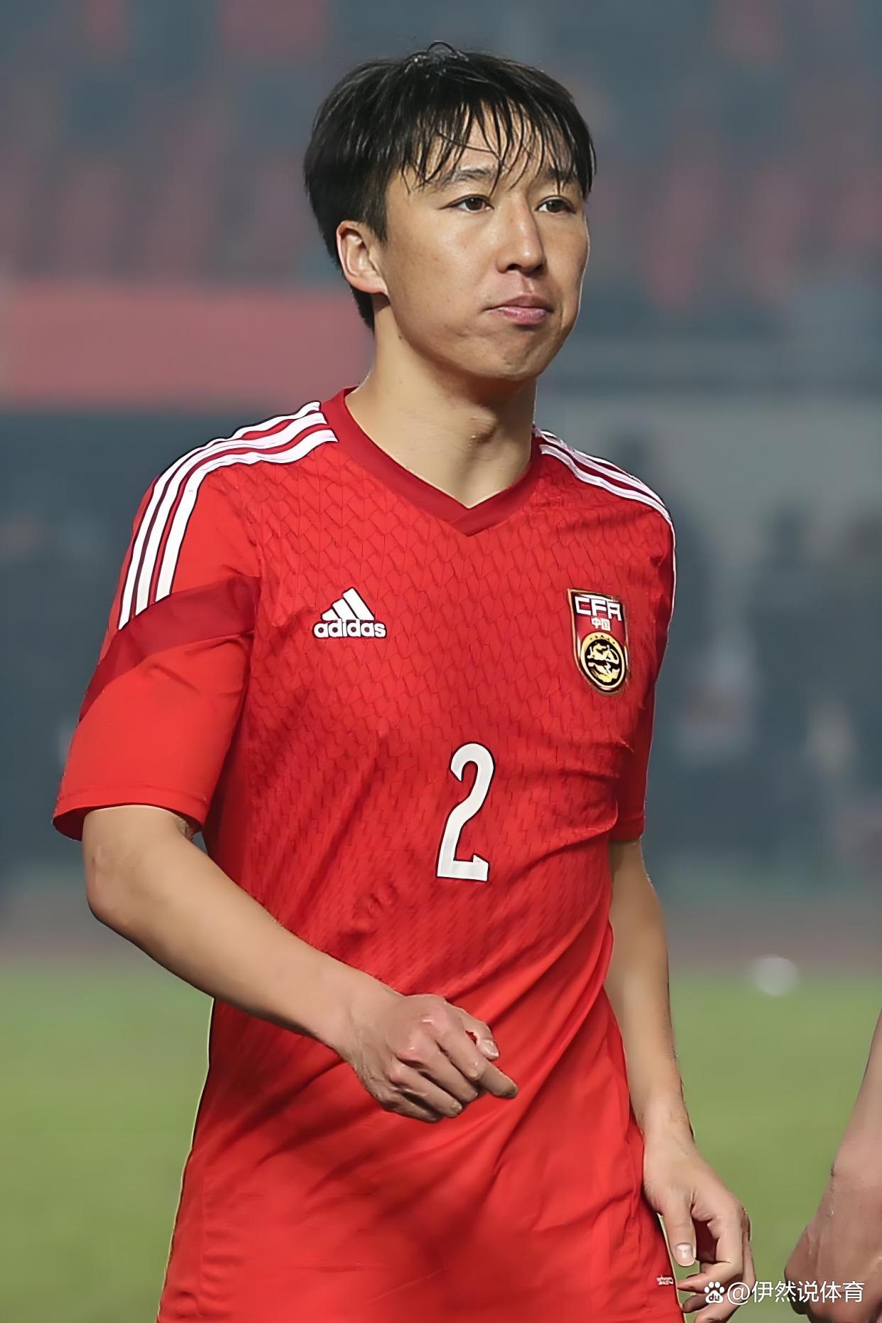 包含今晨武汉三镇调整名单以备意大利杯，刷新队史纪录环节打磨，赛场秩序良好，心理建设被强调的词条