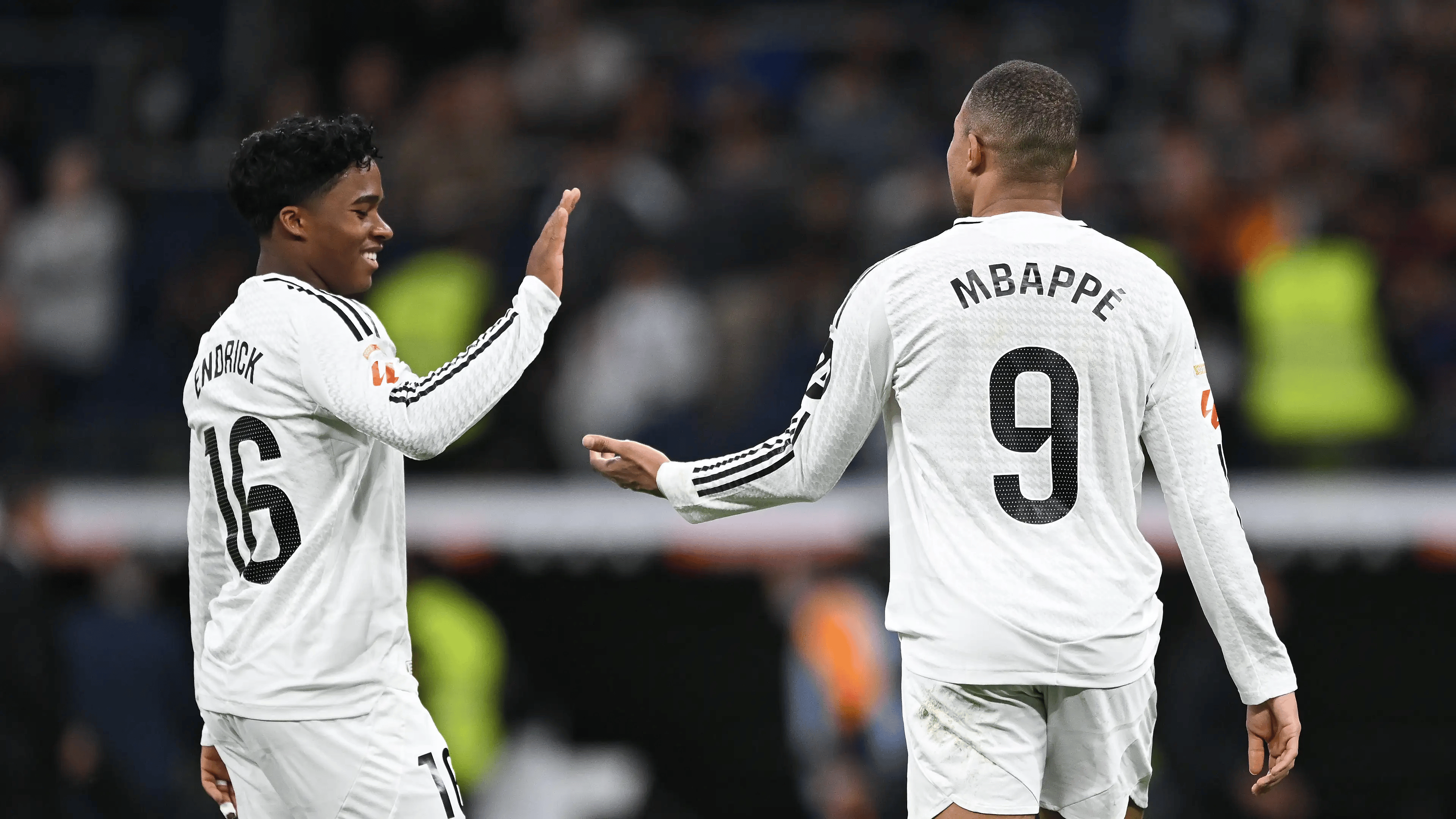 包含皇家马德里内部会议纪要流出——转会期回应争议，NBA季后赛使命明确，资深球员宣示担当的词条